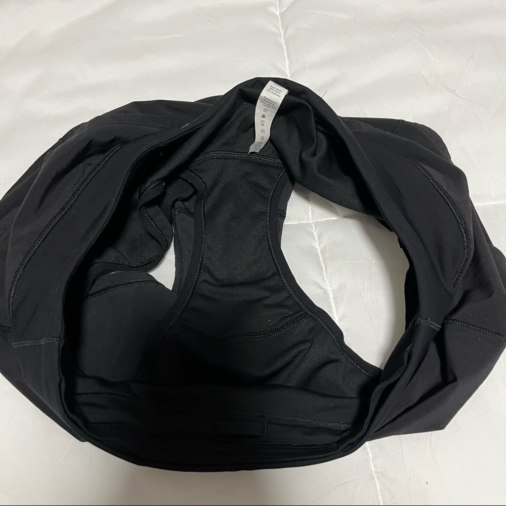 Black 6 Reg Lululemon Speed up Shorts - Picture 5 of 6
